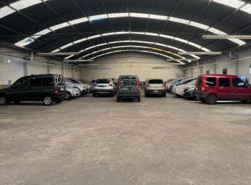 Local comercial · 1508m² · 5 Cocheras · Amplio Depósito / Estacionamiento
