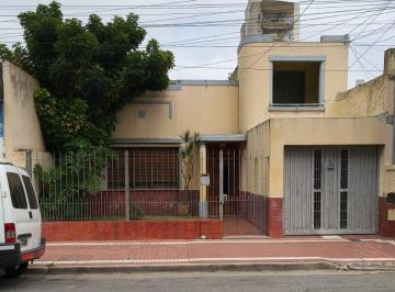 Terreno , Lanús · Ideal Emprendimiento Casa 7 Amb 433 m² C/ Jardin, Garage y Fondo en Lanus Este