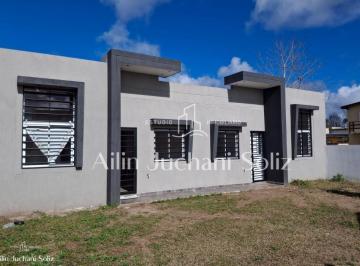 Casa · 55m² · 3 Ambientes · 1 Cochera · Chalets Tres Ambientes en Venta