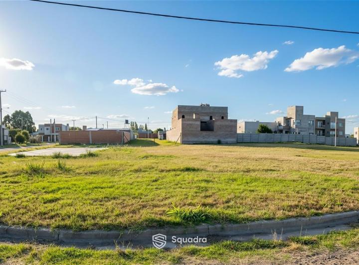Terreno · 300m²