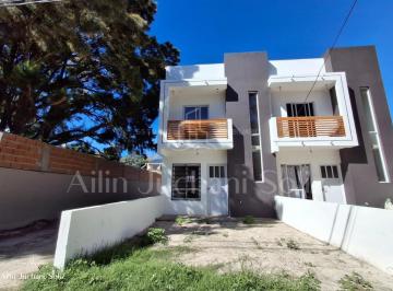 Casa · 65m² · 4 Ambientes · 1 Cochera · Duplex Al Frente 4 Ambientes
