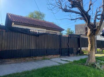 Casa de 3 ambientes, Tres de Febrero · Casa en Venta en Loma Hermosa – Partido de Tres de Febrero