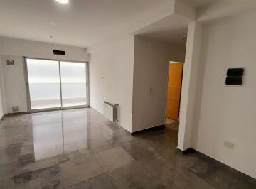 Departamento · 60m² · 3 Ambientes · Florida Mitre - a m. de Av Maipú - Excelente Departamento 3 Amb Al Frente con Amplio Balcón!