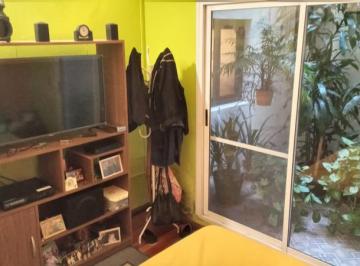 PH · 66m² · 3 Ambientes · PH de 3 Ambientes con Patio en Venta - Barracas - Tacuari 1900