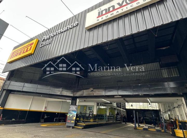 Local comercial · 584m²