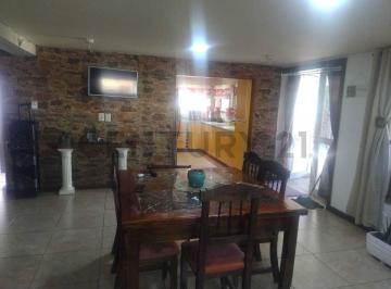 Casa · 300m² · 3 Ambientes · 1 Cochera · Vendo Excelente Propiedad Bermejo Guaymallen