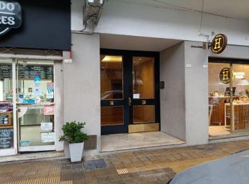 Departamento de 3 ambientes, Vicente López · Excelente Depto en El Ctro Comercial de Vicente Lòpez, Muy Luminoso, Sin Ruidos Molestos.