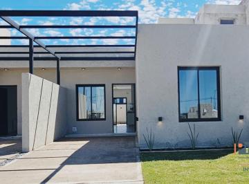 Casa de 3 ambientes, Córdoba · Casa a Estrenar en Venta Barrio Docta Urbanización Inteligente