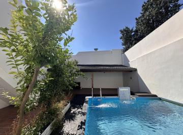 VISTA HACIA EL FONDO · Espectacular Casa con Fondo y Pileta Garage P/ 5 Autos Apto Crédito