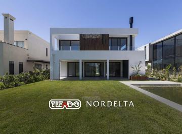 Casa · 238m² · 4 Ambientes · 1 Cochera · Casa en Venta en Carpinchos, Nordelta, Tigre
