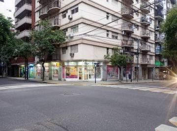 Local comercial · 176m² · Venta “ La Gran Esquina” Local en Esquina en Balvanera | Gran Frente Comercial Triple + Bajas Expens
