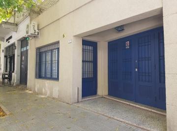 Casa · 140m² · 3 Ambientes · 1 Cochera · Casa con Garage y Terraza en Palermo.