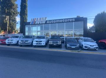 Local comercial · 112m² · 2 Ambientes · 8 Cocheras · Importante Local en Pilar