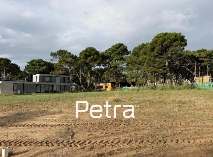 Terreno · 745m²