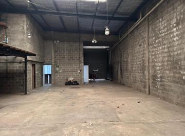 Depósito · 450m² · 3 Ambientes · Galpón Sobre Colectora Acceso Oeste – Excelente Ubicación – Apto Múltiples Rubros