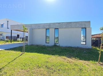 Casa 4 amb San Sebastián Area 13 · Venta Casa 4 Ambientes a Estrenar San Sebastian Zelaya Pilar