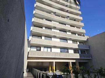 Departamento · 65m² · 3 Ambientes · Departamento en Venta - 2 Dorm. 2 Baños - Flores