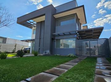 Casa de 3 ambientes, Maipú · Terrazas Park Maipu - Esplendida Casa en Alquiler