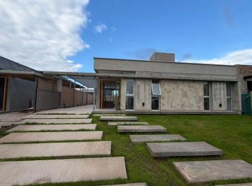 Casa de 5 ambientes, Luján de Cuyo · Casa con 3 Dorm. en 300 m² en Venta, Luján de Cuyo