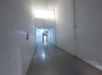 Local comercial de 3 ambientes, Flores · Excelente Local 3 Plantas. Fabrica, Textiles, Show Room. Oportunidad