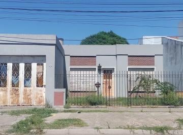 Casa · 110m² · 4 Ambientes · 1 Cochera · Venta Casa Barrio Noroeste Bahía Blanca