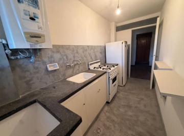 Departamento de 4 ambientes, Ciudad de Mendoza · Tittarelli Vende Departamento Céntrico, Frontal. ¡Excelente Estado!