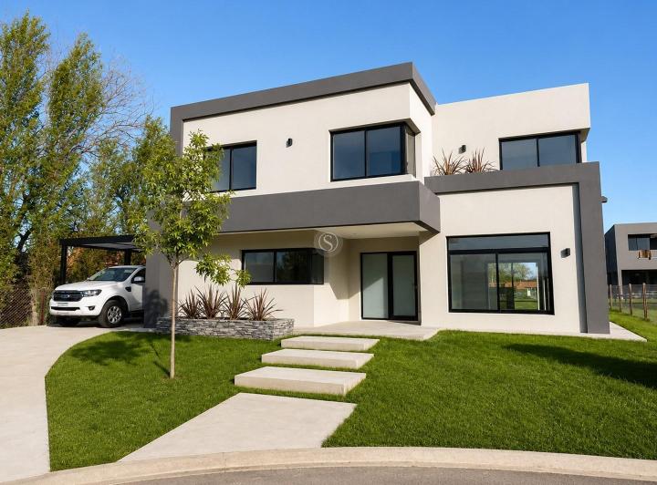 Casa · 207m² · 4 Ambientes · 2 Cocheras