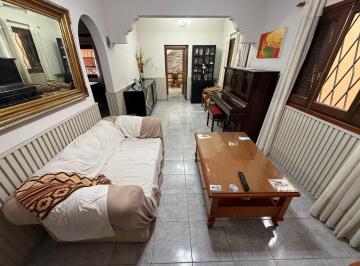 Casa · 121m² · 4 Ambientes · Casa Chalet en Venta en San Fernando, G. B. a. Zona Norte