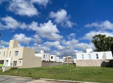 Terreno · 364m² · Venta Lote Central 364 m² Apto Duplex Brisas de Manantiales
