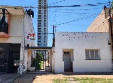 Casa de 1 ambiente, Ciudad de Santa Fe · Viviendas en Planta Baja Barrio Roma Santa Fe Oportunidad Inversor