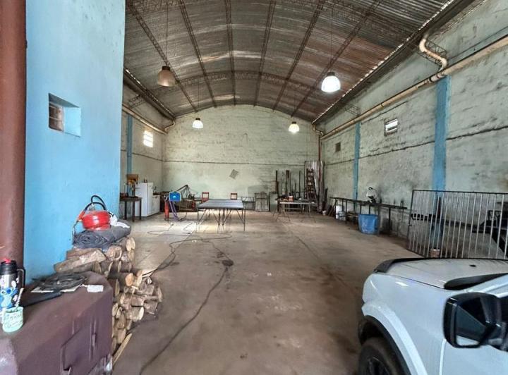 Depósito · 260m² · 5 Ambientes