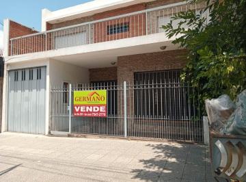 GEP-GEP-1755_2 · Casa 4 Ambientes Sobre Av, La Propiedad Se Entrega en Buenas Condiciones