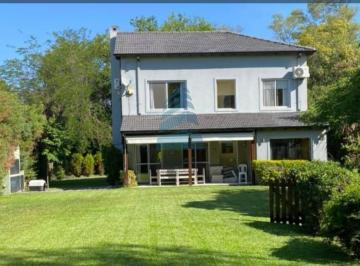 Casa · 160m² · 5 Ambientes · 4 Cocheras · Alquila Casa Amoblada 5 Ambientes Barrio El Molino Pilar