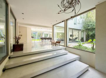 Casa · 1500m² · 7 Ambientes · 2 Cocheras · Hermosa Casa de Diseño Moderna en Exclusivo Country Highland Park