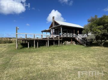 Casa · 230m² · 4 Ambientes · 1 Cochera · Casa en Chacras Laguna El Rosario Pinamar