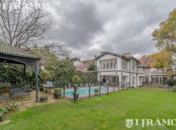 Casa · 431m² · 5 Ambientes · 5 Cocheras · Casa en Venta en San Isidro