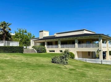 Casa · 675m² · 12 Ambientes · 4 Cocheras · Venta Importante Propiedad en Causana Country Golf