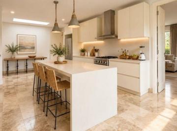 Casa de 7 ambientes, Pilar · Tortugas Country Club Venta 5 Dorm Ulrich Propiedades