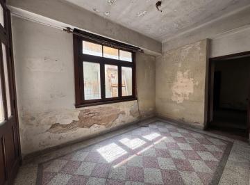 PH · 115m² · 6 Ambientes · Espectacular PH a Reciclar Apto Credito!