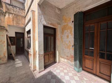 PH · 115m² · 6 Ambientes · Espectacular PH a Reciclar Apto Credito!