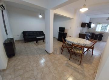 Casa · 110m² · 4 Ambientes · 1 Cochera · Casa 3 Dorm. - Amoblada - Lazaro Langer Al 1200 - Residencial Velez Sarfield