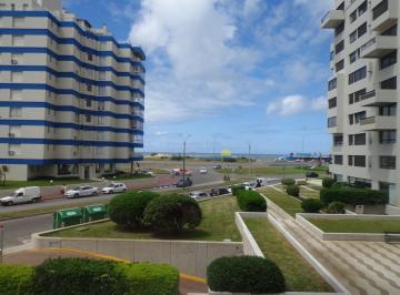 Foto1 · Apartamento en Alquiler Temporal de 3 Dorm. en Punta del Este, Playa Mansa