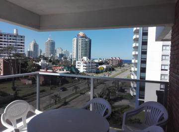 Foto1 · Apartamento en Venta de 2 Dorm. y Medio en Punta del Este, Playa Brava, Edificio Long Beach