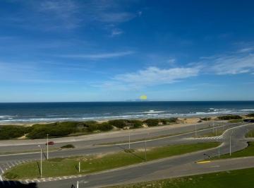 Foto1 · Apartamento en Venta de 3 Dorm. en Punta del Este, Playa Brava, Torre Nueva York, Vista Al