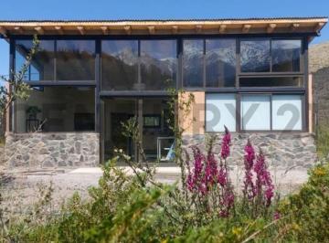 Casa · 60m² · 2 Dormitorios · 2 Cocheras · Cabaña con Vista Al Cordón del Plata - Potrerillos