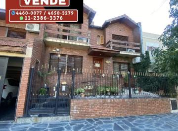 Casa de 11 ambientes, Lomas de Zamora · Venta – Impresionante Chalet 11 Ambientes – Apto Crédito