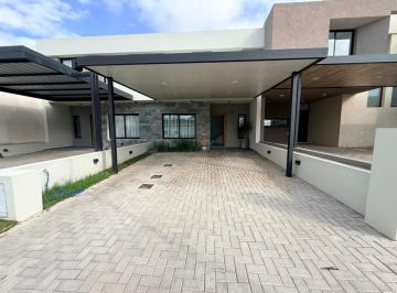 Casa · 120m² · 5 Ambientes · 2 Cocheras · Casa 2 Dormitorio Docta Boulevard Etapa 1