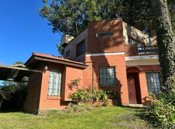 Casa · 150m² · 4 Ambientes · 1 Cochera · Casa en Venta Pinamar Barrio Tridente