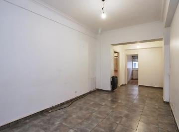 Departamento · 70m² · 4 Ambientes · Depto. 4 Ambientes con Dependencia Sobre Coronel Diaz