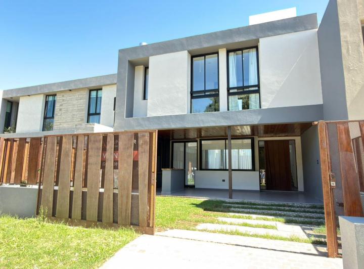 Departamento · 150m² · 8 Ambientes